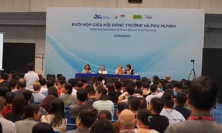 Trường Quốc tế Mỹ tự công bố hiệu trưởng sai quy định