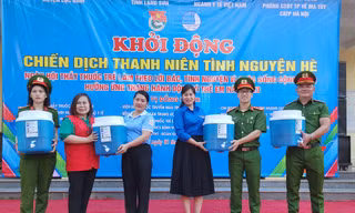 Ngày hội Thầy thuốc trẻ làm theo lời Bác, tình nguyện vì sức khoẻ cộng đồng ở biên giới Lạng Sơn