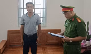 Khởi tố bị can đối với ông Tạ Việt Hùng. Ảnh: CB