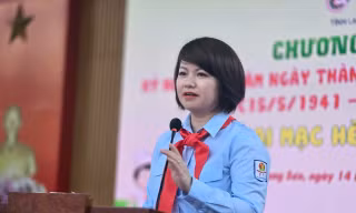 Chị Lê Thùy Dung, Phó Bí thư Tỉnh Đoàn Lạng Sơn giữ chức vụ Phó Bí thư xã Hữu Lũng (Lạng Sơn). Ảnh: Duy Chiến.