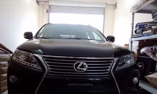 Một chiếc xe Lexus tang vật không rõ nguồn gốc bị Đội Kiểm soát Hải quan Nghệ An bắt giữ