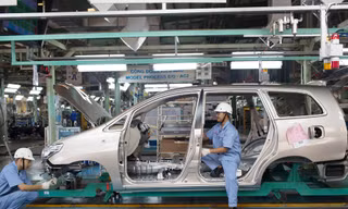 Do ảnh hưởng của dịch COVID-19, Toyota Việt Nam đã tạm ngừng sản xuất từ ngày 30/3