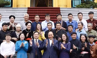 Phát huy vai trò của người có uy tín trong vùng dân tộc thiểu số