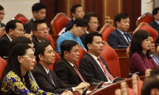Trung ương nghe báo cáo chuyên đề xung đột Nga – Ukraine