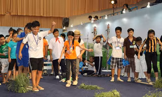Dấu ấn của những tấm lòng hướng về một thế hệ trẻ Việt Nam luôn vươn cao .