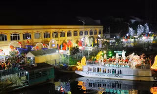 Hội hoa Xuân Tao Đàn và chợ hoa 'Trên bến dưới thuyền' đồng loạt khai Xuân với nhiều mới lạ