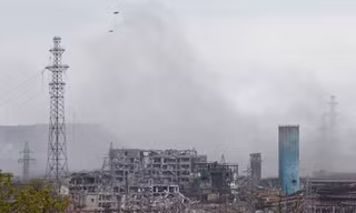 Khu vực nhà máy thép Azovstal ở thành phố cảng Mariupol của Ukraine ngày 13/5. (Ảnh: Reuters)