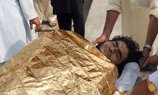 Đánh bom tự sát ở Pakistan, 15 người chết