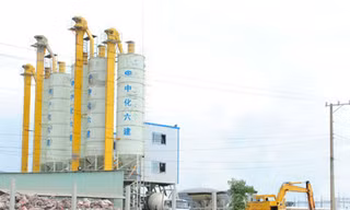 Hàng ngàn lao động Trung Quốc không phép