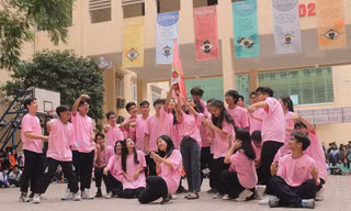 Sàn đấu vũ đạo lớn nhất THPT chuyên ĐH Sư Phạm bùng nổ với tài năng của các CSP-ers