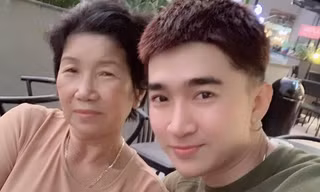 Mẹ ruột qua đời, ca sĩ Chi Dân xúc động: "Hẹn kiếp sau mình lại làm mẹ con tiếp mẹ nhé!"
