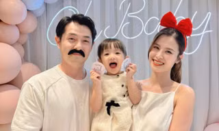 Vợ chồng Đông Nhi hé lộ giới tính nhóc tì thứ 2, phản ứng của Winnie gây chú ý