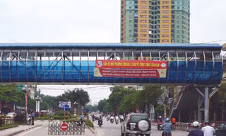 Hà Nội: Xây thêm 15 cầu vượt bộ hành