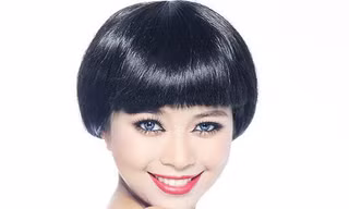 Hotgirl Diệu Thúy: Nóng bỏng sắc đỏ