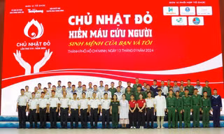Sôi nổi Ngày hội hiến máu 'Chủ nhật Đỏ' tại trường CĐ Kỹ thuật Hải quân 