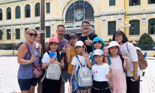 Bạn trẻ rèn thêm vốn ngoại ngữ để tăng cơ hội việc làm
