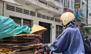 Cuối tuần, bạn trẻ Sài Gòn san sẻ ‘bát cháo yêu thương’