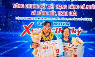 Nam sinh viên năm thứ nhất trở thành Quán quân Hội thi “Tầm nhìn xuyên thế kỷ”