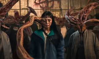 “Parasyte: The Grey” thua xa khi so với bản gốc, đứng một mình cũng kém hấp dẫn
