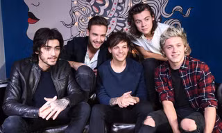 Zayn Malik tiết lộ gây sốc: Các thành viên One Direction từng "phát ốm vì nhau"
