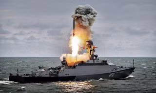Ukraine đánh lừa hàng chục ‘hoả thần’ Kalibr Nga bằng HIMARS giả?