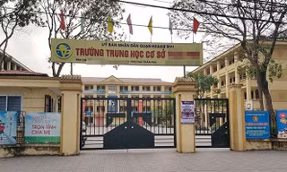 Thầy giáo Hà Nội bị tố dâm ô hàng loạt học sinh nam: Sở Giáo dục nói gì?