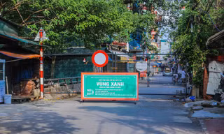Các địa phương trọng điểm giãn cách xã hội từ cuối tháng 4 tới nay đã tác động mạnh lên thu ngân sách làm số thu sụt giảm.