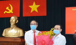 Chủ nhiệm Ủy ban kiểm tra Thành ủy TPHCM giữ chức Bí thư Quận 5