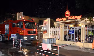 Bóng đèn Rạng Đông mất gần 70 tỷ vốn hóa sau vụ cháy nhà máy