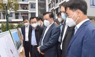 Bí thư Hà Nội đi kiểm tra nhà ở xã hội tại Đông Anh và Mê Linh