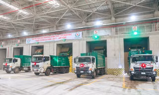 Nhà máy điện rác thứ hai của Hà Nội chính thức tiếp nhận đốt rác
