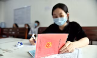 Bộ Công an không có chủ trương thu sổ hộ khẩu giấy