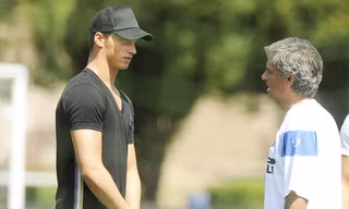 Mourinho mất oan đồng hồ xịn vì trò cũ