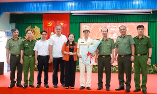 Bộ trưởng Công an bổ nhiệm phó giám đốc công an 2 tỉnh, biệt phái cán bộ