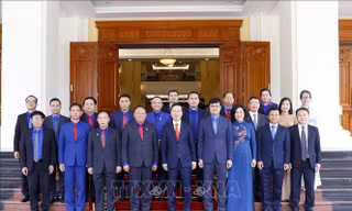 Thường trực Ban Bí thư Võ Văn Thưởng tiếp đồng chí Monexay Laomouasong, sáng 14/9 - Ảnh: TTXVN