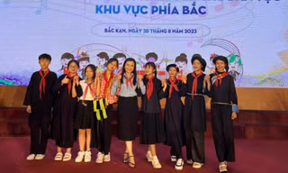 Sôi nổi ngày hội văn hóa thiếu nhi các dân tộc khu vực phía Bắc 