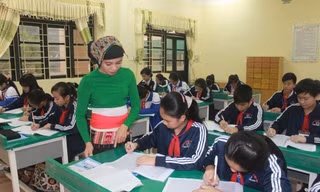 Dạy tiếng Thái cho học sinh... dân tộc Thái