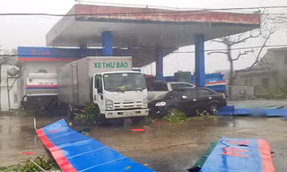 Thêm một cây xăng bị phạt và đóng cửa vì tăng giá