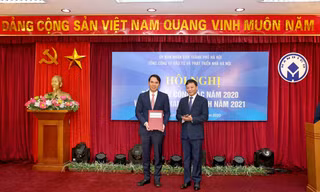 Chủ tịch HĐTV Tổng công ty giao Kế hoạch SXKD năm 2021 của Tổng công ty cho Tổng Giám đốc