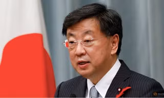 Chánh văn phòng Nội các Nhật Bản Matsuno Hirokazu. (Ảnh: Reuters)