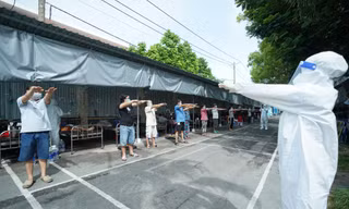 Sở Y tế TPHCM 'tuýt còi' tình trạng loạn giá khám sức khỏe hậu COVID-19
