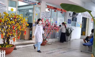 TPHCM: Ca tử vong do COVID-19 giảm sâu, 5 tuần liên tiếp là vùng xanh