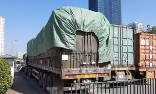 Nhiều xe tải chứa nhiều dược liệu các loại không có hóa đơn, chứng từ.