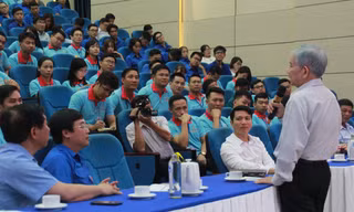 Nguyên Chủ tịch nước Nguyễn Minh Triết 'tiếp lửa' cho bạn trẻ