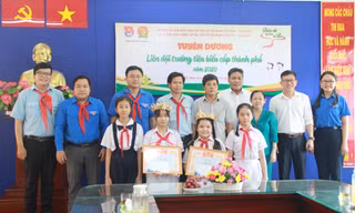 Thành Đoàn TPHCM tuyên dương 48 Liên đội trưởng tiêu biểu toàn thành 