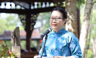 Tâm sự xót xa của nữ giám đốc bảo tàng Áo dài 