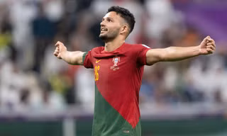 Lập hat-trick giúp Bồ Đào Nha hạ Thuỵ Sĩ 6-1, Ramos tạo nên nhiều kỷ lục