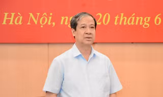 Thi tốt nghiệp THPT 2025: Bộ trưởng Nguyễn Kim Sơn yêu cầu ứng phó với tình huống mới 
