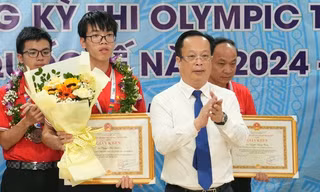 Hà Nội thưởng 300 triệu đồng cho học sinh đoạt Huy chương vàng quốc tế