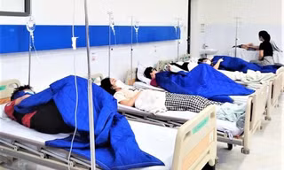 Hàng trăm học sinh ngộ độc ở Nha Trang: Bộ GD&ĐT chỉ đạo khẩn